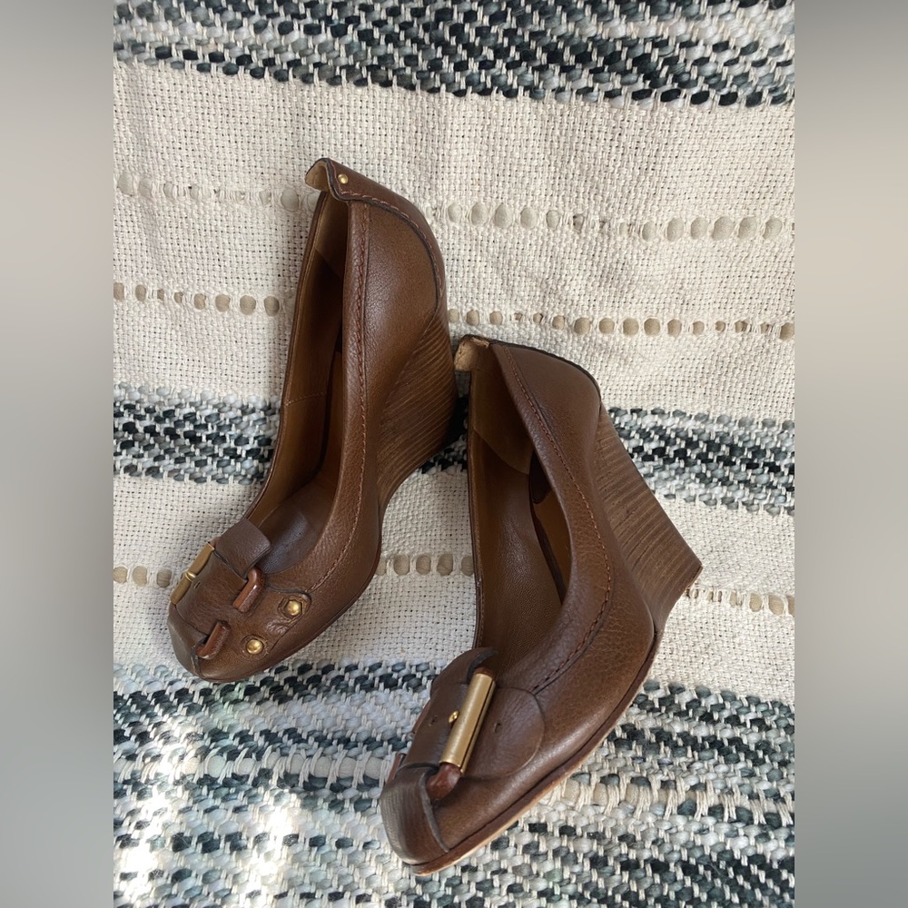 Chloe Wedges